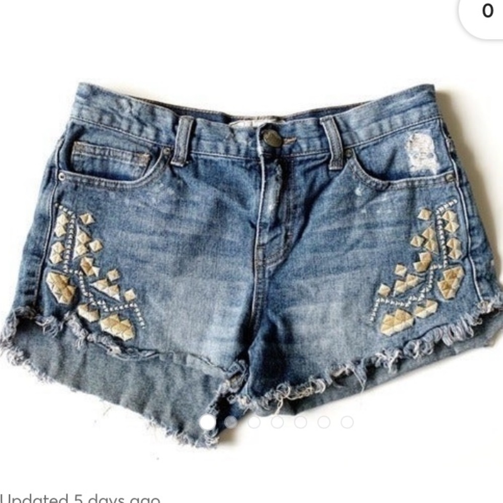 Free people tulum raw hem Jean shorts